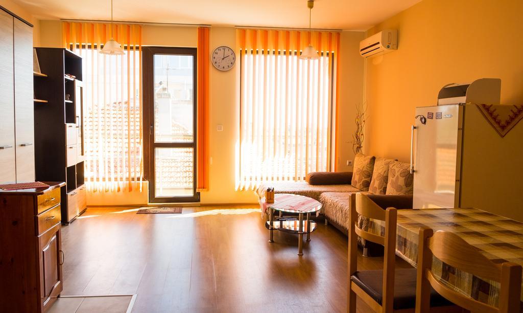 Ddenko Apartment بورغاس المظهر الخارجي الصورة